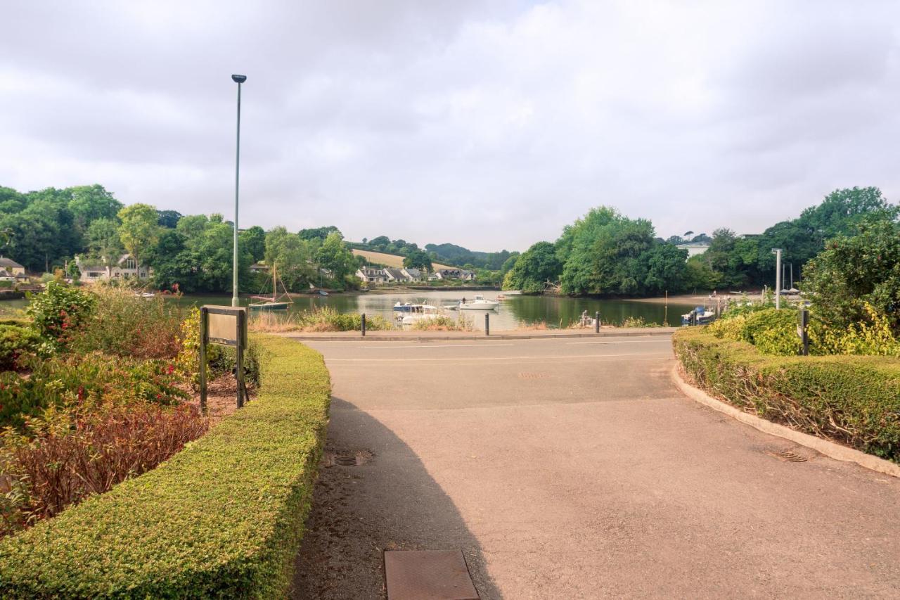 Riverside Apartment With Views And Parking Kingsbridge  Eksteriør bilde